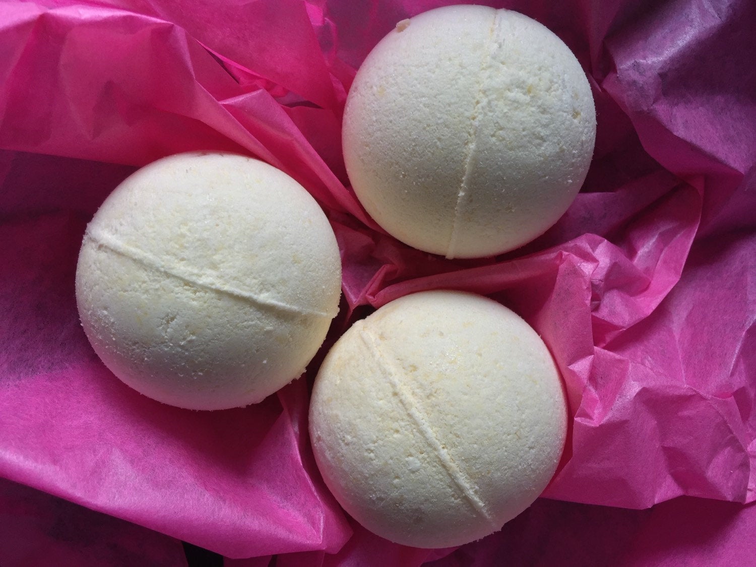 Milk & Honey Bath Bomb - Soapy Besos