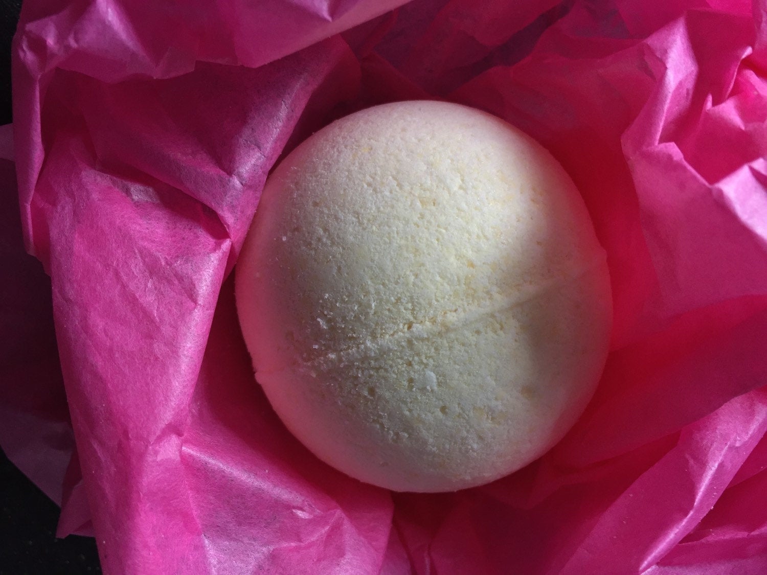 Milk & Honey Bath Bomb - Soapy Besos