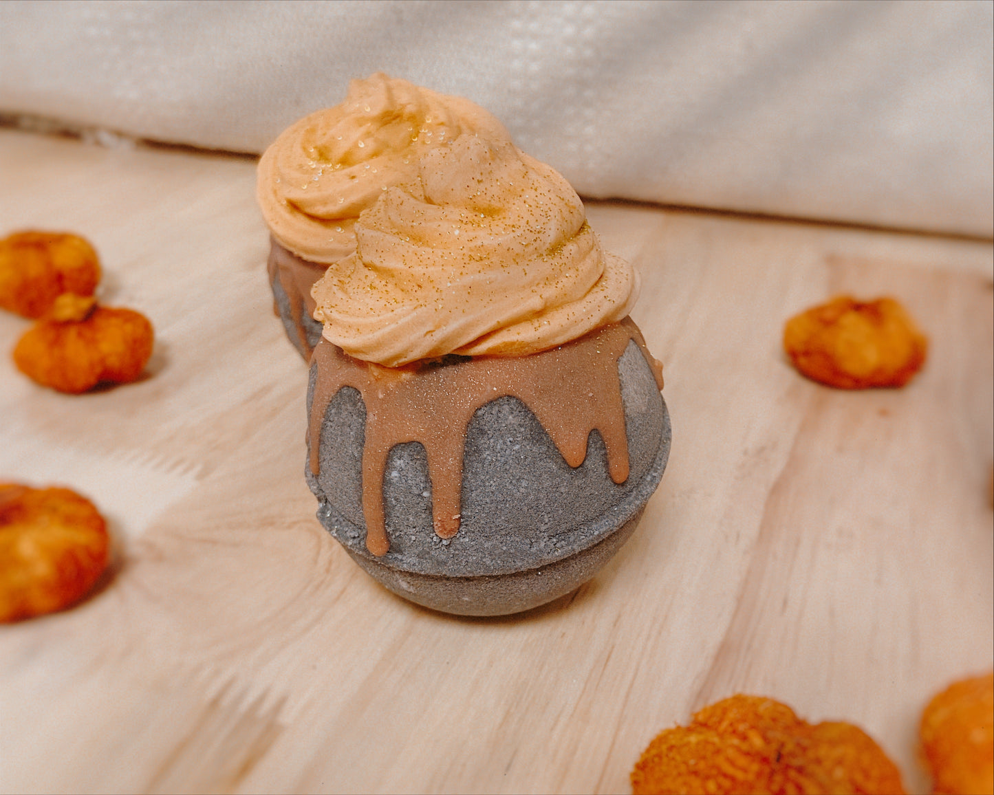 Caramel Campfire   l   Bath Bomb - Soapy Besos