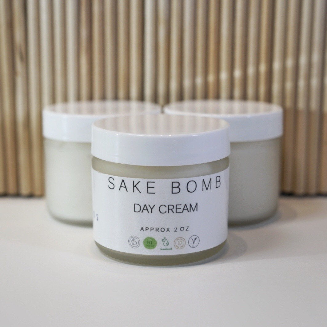 SAKE BOMB   l   day cream - Soapy Besos